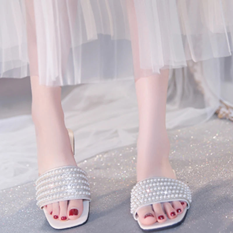 Flat Slippers Female 2025 Summer New Fashion Beach Non-slip Women's Slippers Outdoor Pearl Luxury Brand Designer Shoes Zapatos - Belvar