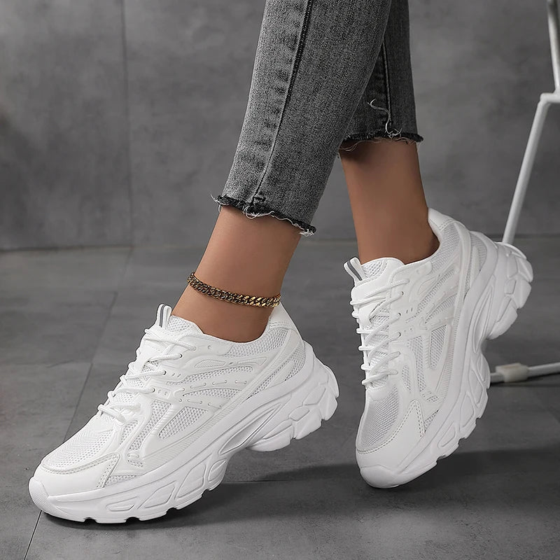 Women's low top sports shoes breathable white lace up walking sports shoes casual matching running thick sports shoes