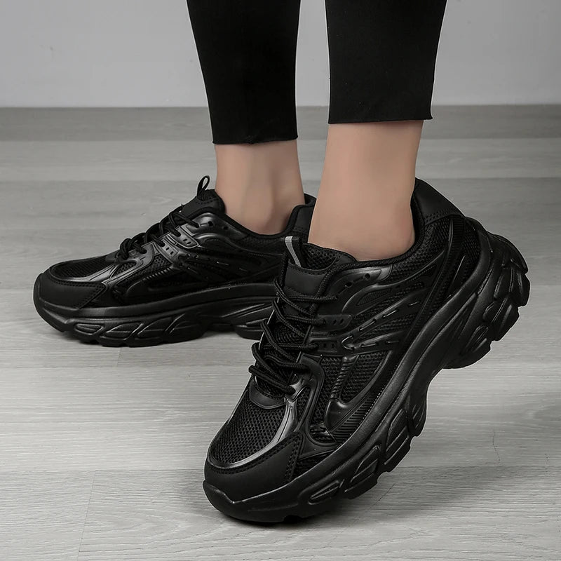 Women's low top sports shoes breathable white lace up walking sports shoes casual matching running thick sports shoes