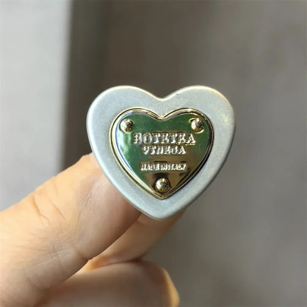 1PCS New Fashion Shoelaces Clips Buckle Decorations Shoe Buckle for Sneaker Leather Rose Bow Heart Shoe Charms Shoes Accessories