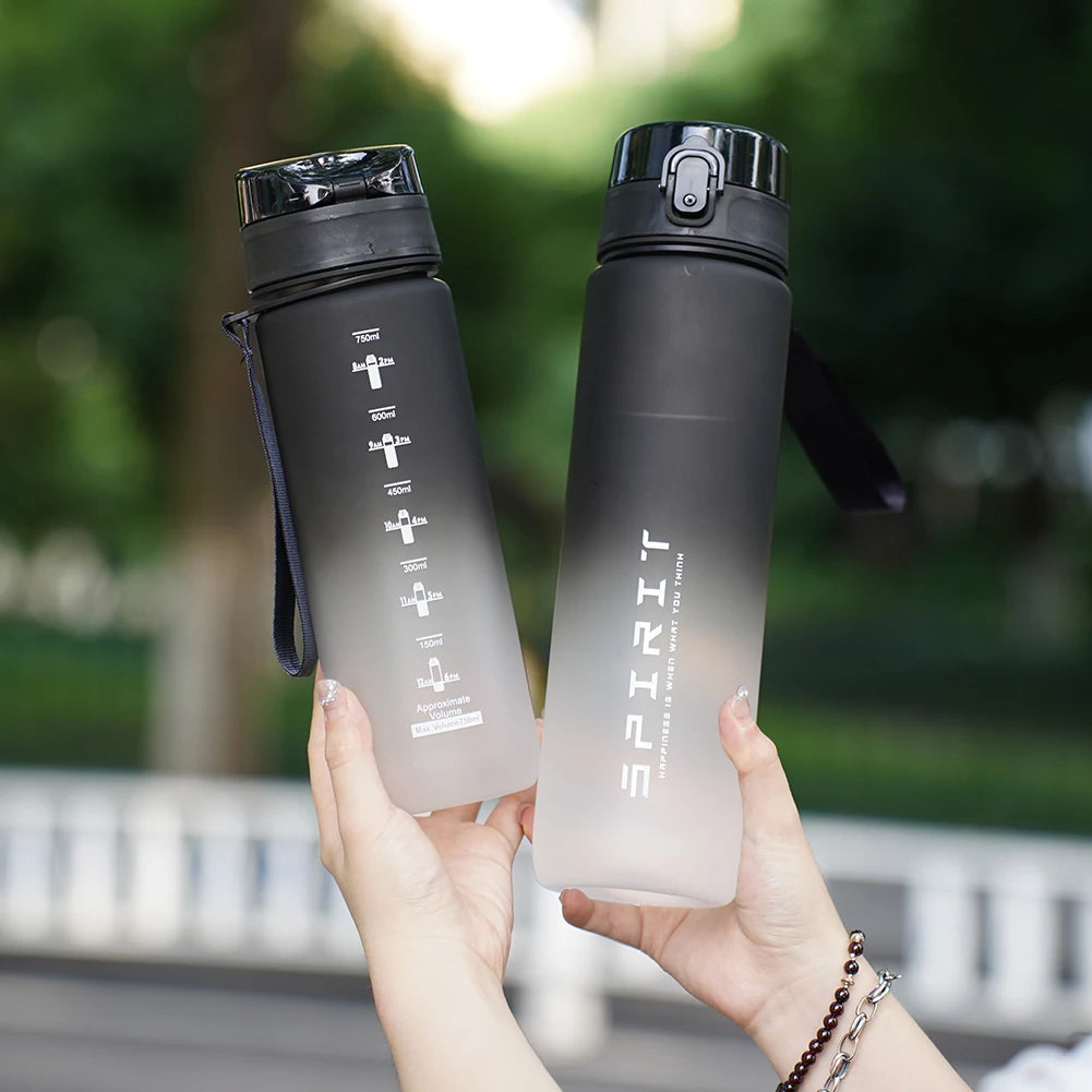 0.5L/0.75L/1L Sports Water Bottle High Capacity Plastic Fitness Portable Leakproof Drinking Bottle Camping Hiking Sports Cups