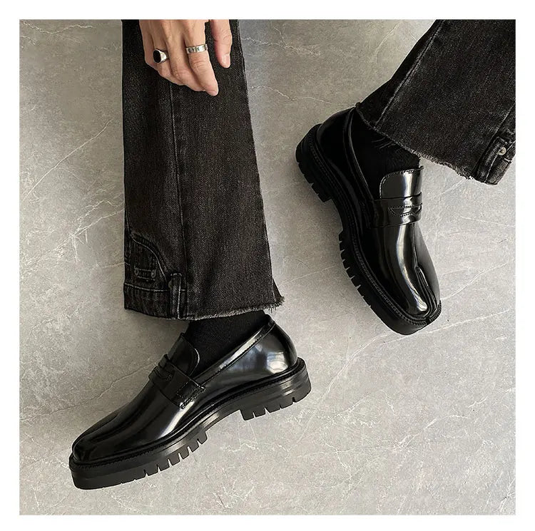 Split toe horseshoe shoes for men's thick sole Loafer shoes Tabi shoes patent leather Korean version trend casual leather shoes - Belvar