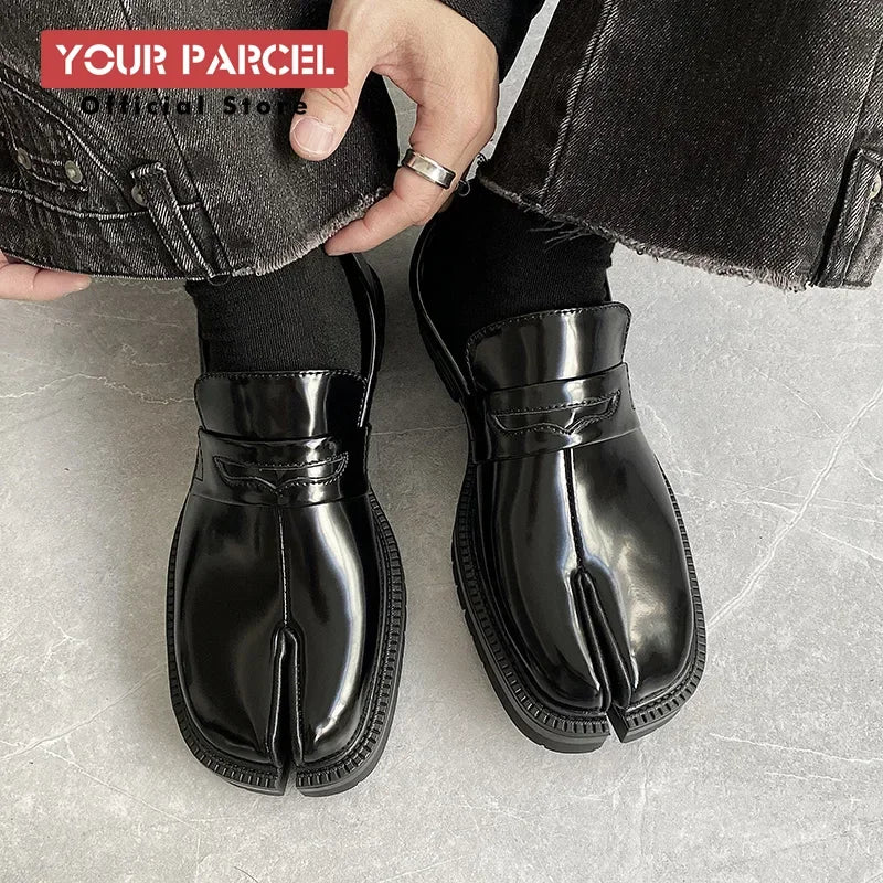 Split toe horseshoe shoes for men's thick sole Loafer shoes Tabi shoes patent leather Korean version trend casual leather shoes - Belvar
