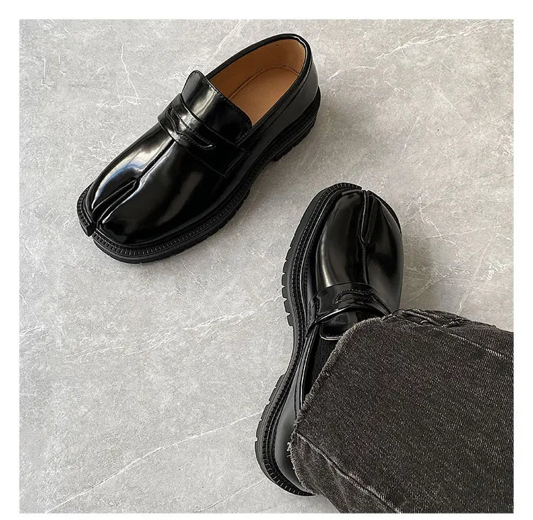 Split toe horseshoe shoes for men's thick sole Loafer shoes Tabi shoes patent leather Korean version trend casual leather shoes - Belvar
