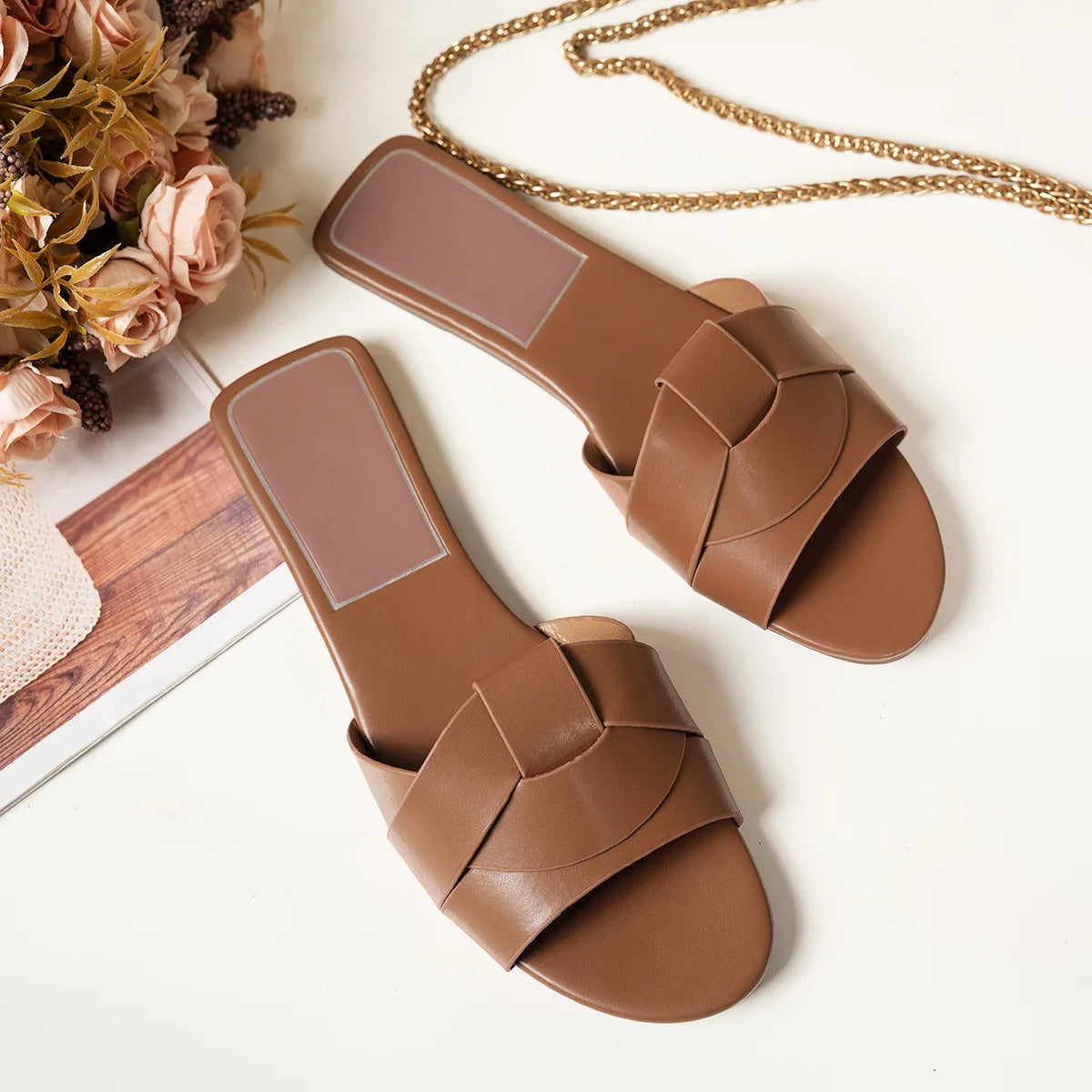 Slippers Women 2025 Summer New Designer Weaving Comfortable Casual Bottom Women's Sandals Trend Flat Slippers Zapatos De Mujer - Belvar