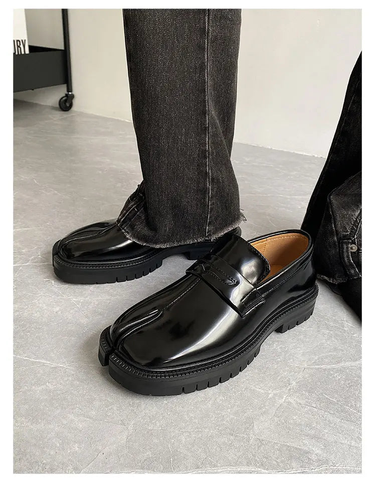 Split toe horseshoe shoes for men's thick sole Loafer shoes Tabi shoes patent leather Korean version trend casual leather shoes - Belvar