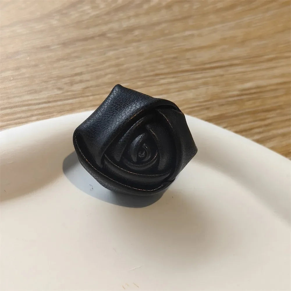 1PCS New Fashion Shoelaces Clips Buckle Decorations Shoe Buckle for Sneaker Leather Rose Bow Heart Shoe Charms Shoes Accessories