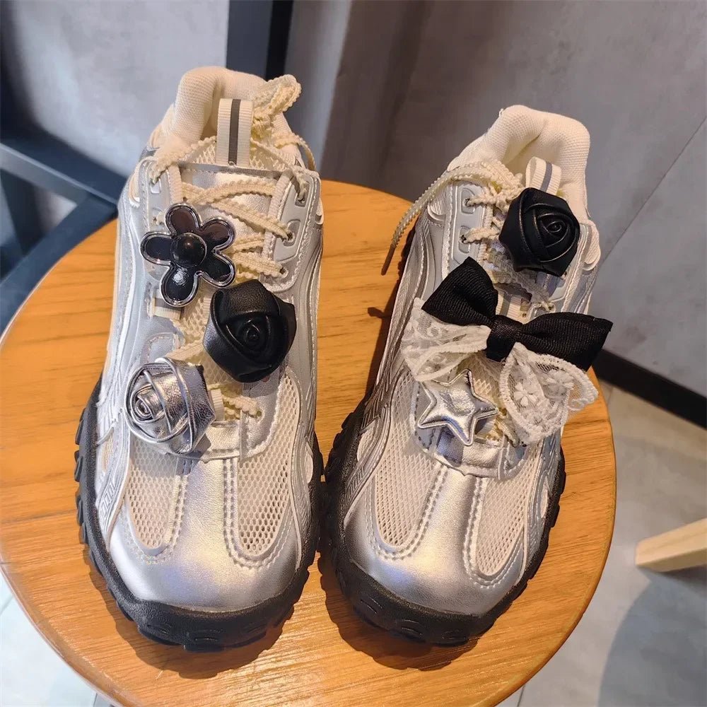 1PCS New Fashion Shoelaces Clips Buckle Decorations Shoe Buckle for Sneaker Leather Rose Bow Heart Shoe Charms Shoes Accessories