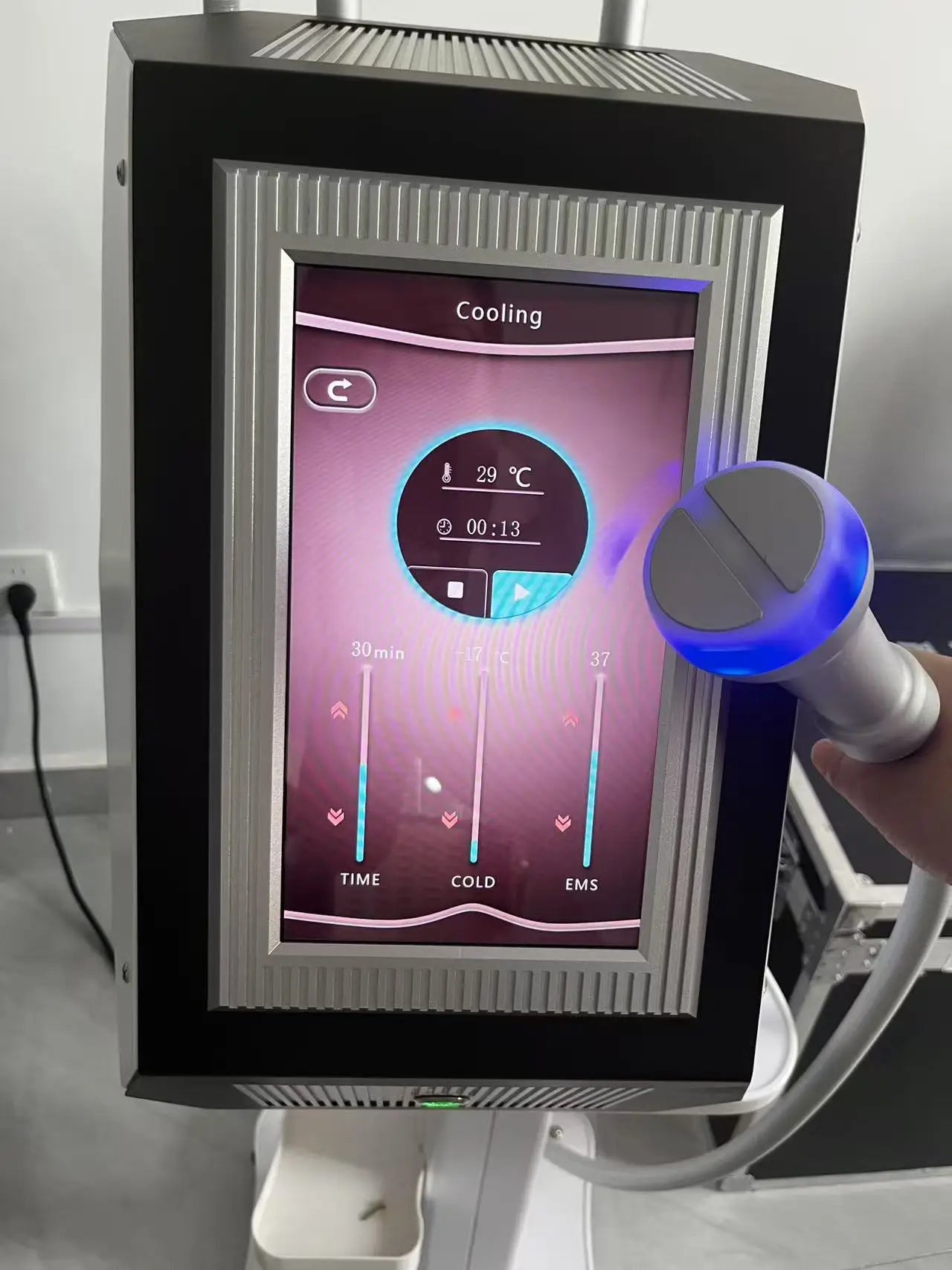 Professional Dual-Temperature Skin Contouring Device Portable Body Firming Equipment CE Certified Non-Invasive Cooling Tech
