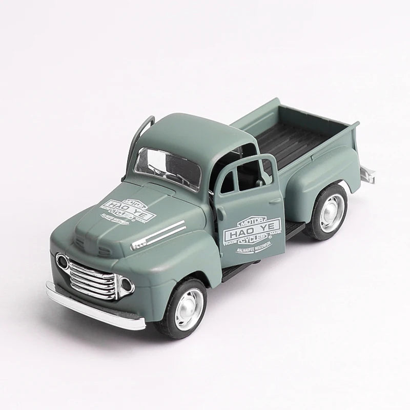 1:32 Alloy Car Model Simulation Car Cartoon Cute Children's Car Bus Pull Back Toy Car Tabletop Small Decoration Toy