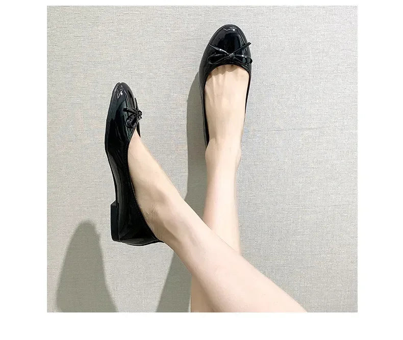 Ballet Flats Shoes Women Classics Casual Loafers Red Patent Leather Lady Fashion Design Bowknot Shoes for Woman's Spring/Autumn - Belvar