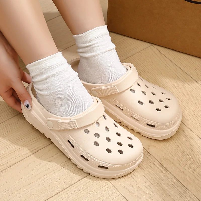 Thick soled perforated shoes for women, sandals for wearing, height increasing slippers, hiking beach sandals