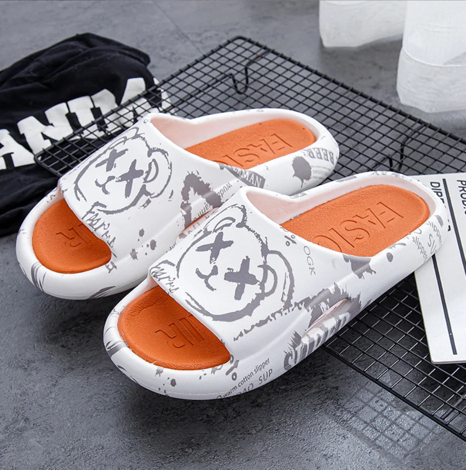 1pc Summer PVC High Quality Anti Slip Slides Color Unisex Anti-slip Luxury Slippers Sandals Slippers For Men