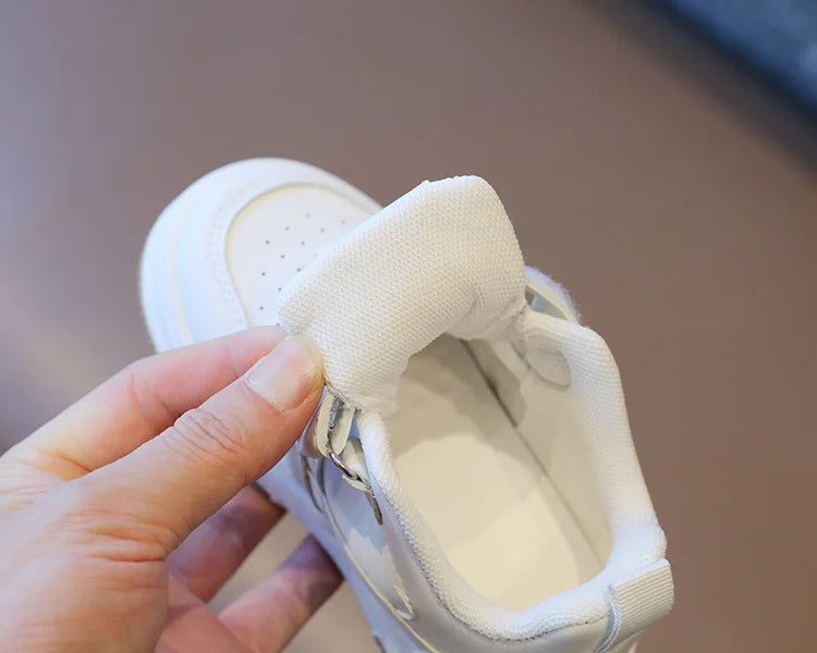 Children's White Shoes Spring and Autumn Kid's Sports Shoes Anti slip Lightweight Boys Board Shoes Soft Sole Baby Casual Shoes - Belvar