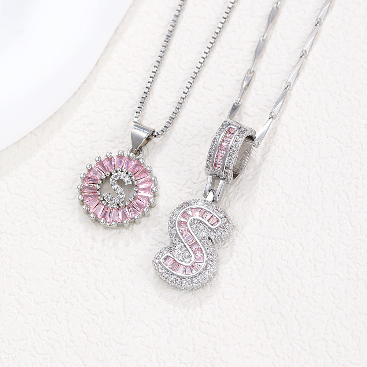 Rock Sugar 26-letter Pendant Necklace For Women, Copper Inlaid Zircon Round Flower Jewelry Set
