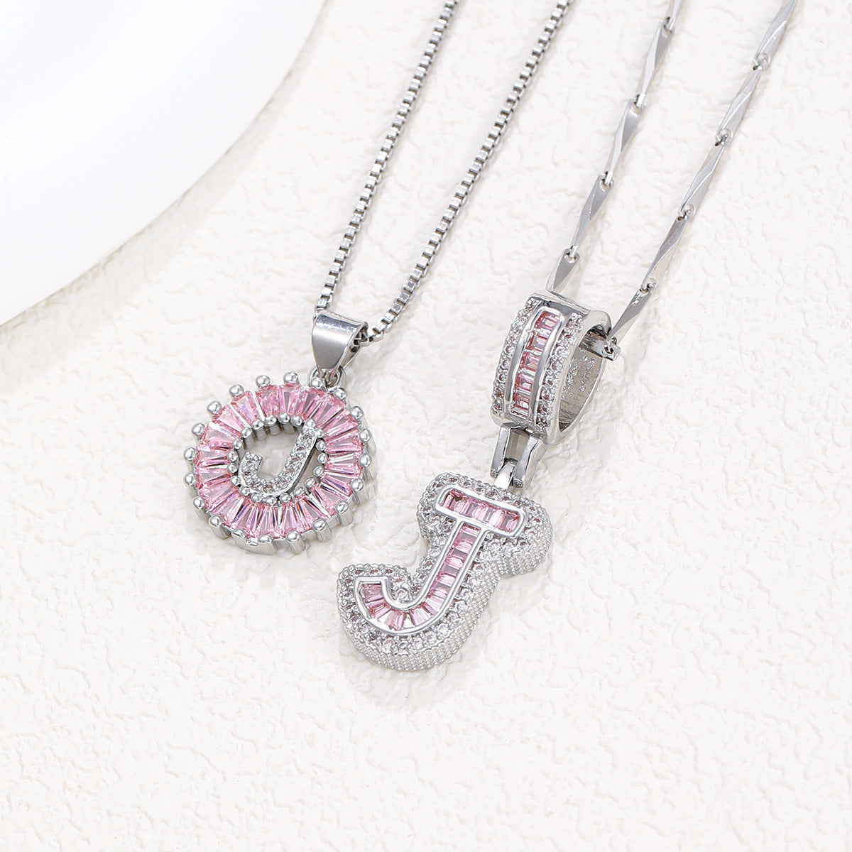 Rock Sugar 26-letter Pendant Necklace For Women, Copper Inlaid Zircon Round Flower Jewelry Set