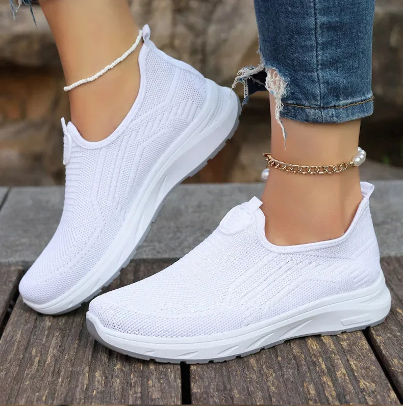 Shoes for Women Lightweight Breathable Big Size Lady Flats Slip on Casual Shoes Outdoor Sport Tennis Shoes Fashion Sneakers