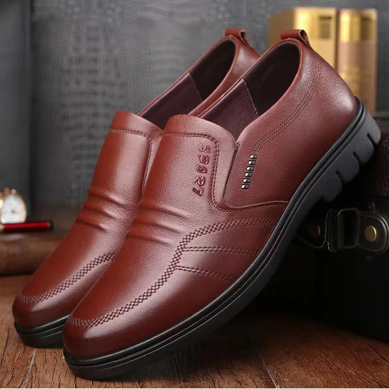 Men's leather shoes new black Soft bottom anti slip and breath shoes men's Business dress casual Zapatos luxury light flat - Belvar