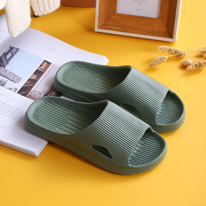 Slippers Female Comfortable Bathroom Living Room Non-Slip Home Hotel Hollow Couple Bathroom Soft Bottom Sandal Slippers