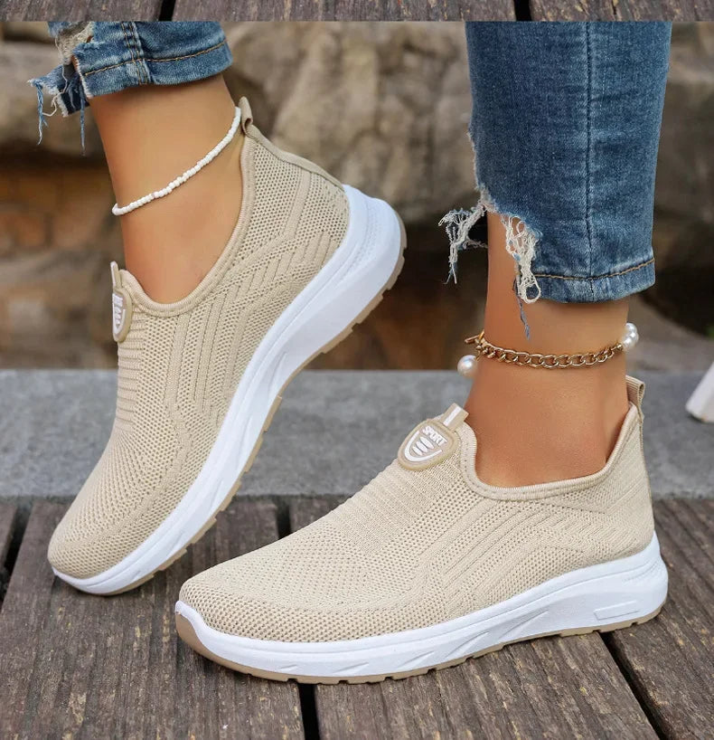 Shoes for Women Lightweight Breathable Big Size Lady Flats Slip on Casual Shoes Outdoor Sport Tennis Shoes Fashion Sneakers
