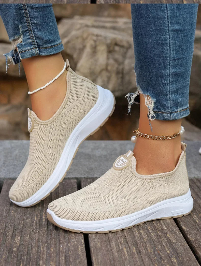 Shoes for Women Lightweight Breathable Big Size Lady Flats Slip on Casual Shoes Outdoor Sport Tennis Shoes Fashion Sneakers