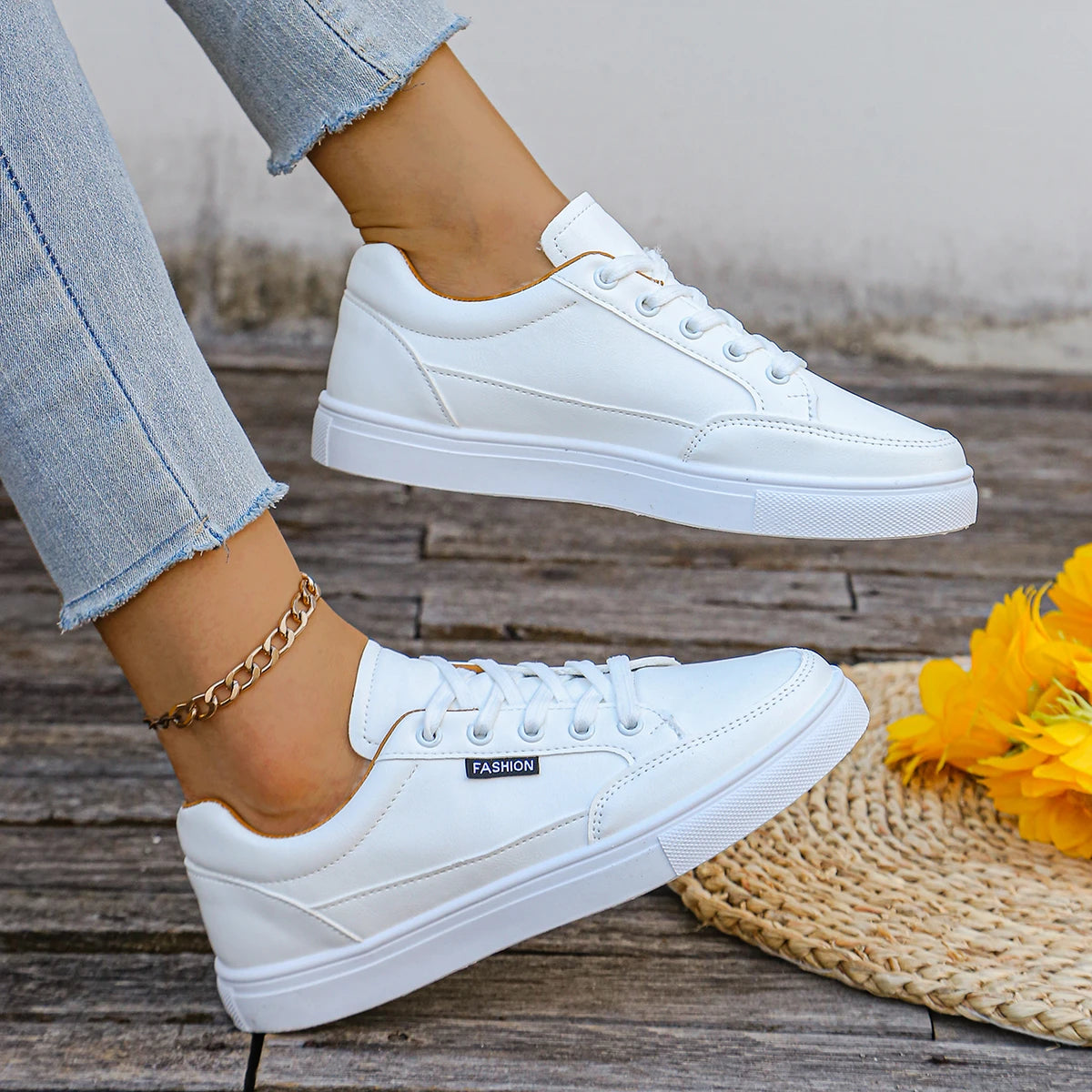 Ladies' classic black fashionable sports shoes, comfortable all season low cut lace up shoes, ladies' casual shoes - Belvar