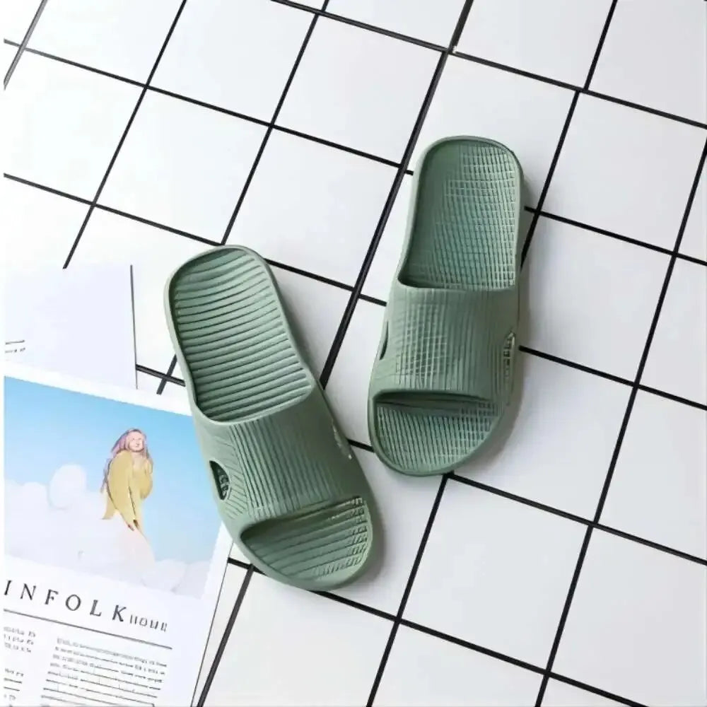 Slippers Female Comfortable Bathroom Living Room Non-Slip Home Hotel Hollow Couple Bathroom Soft Bottom Sandal Slippers