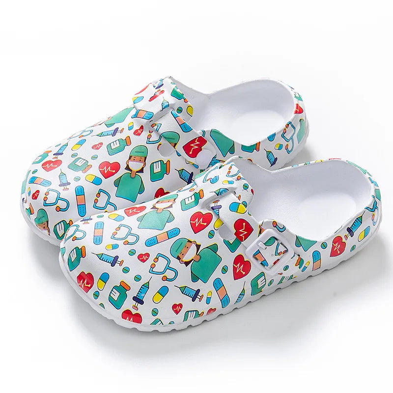 Surgical shoes for men and women breathable specialized protective clogs for doctors nurses and laboratory use sandals