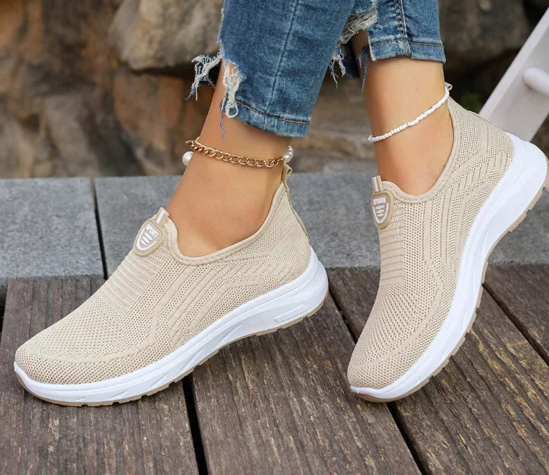 Shoes for Women Lightweight Breathable Big Size Lady Flats Slip on Casual Shoes Outdoor Sport Tennis Shoes Fashion Sneakers