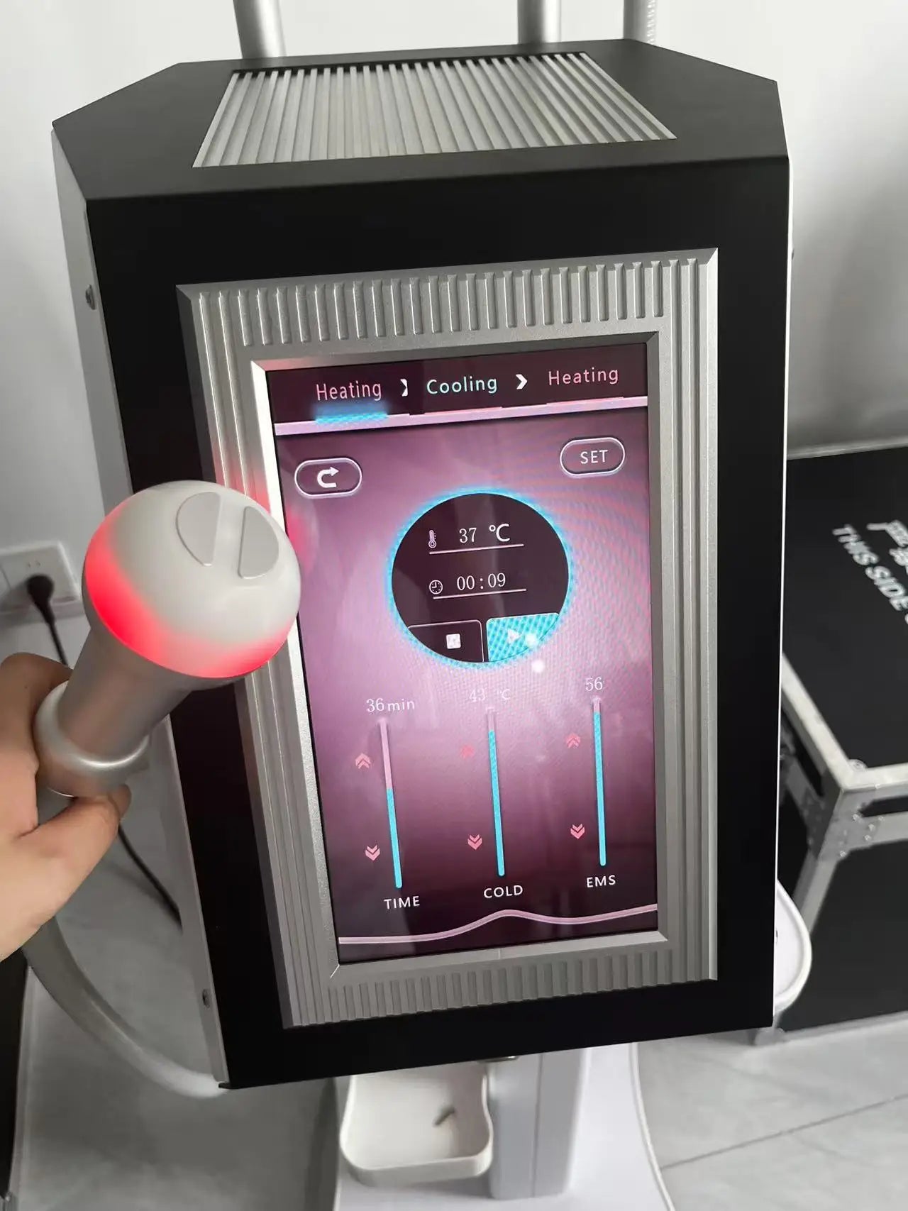 Professional Dual-Temperature Skin Contouring Device Portable Body Firming Equipment CE Certified Non-Invasive Cooling Tech