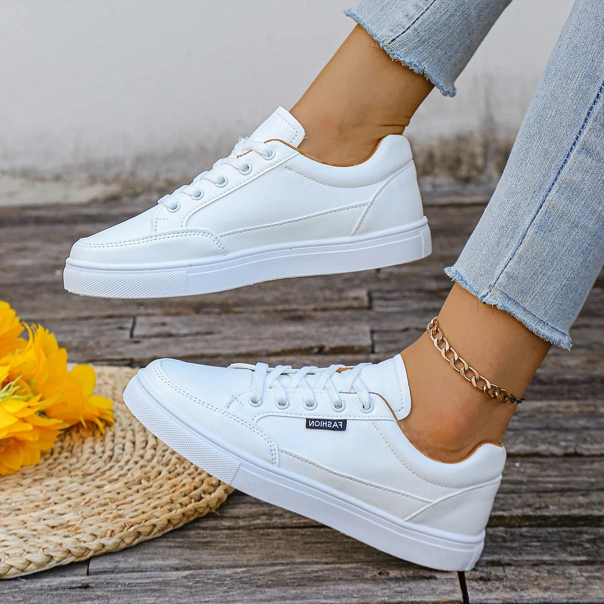 Ladies' classic black fashionable sports shoes, comfortable all season low cut lace up shoes, ladies' casual shoes - Belvar