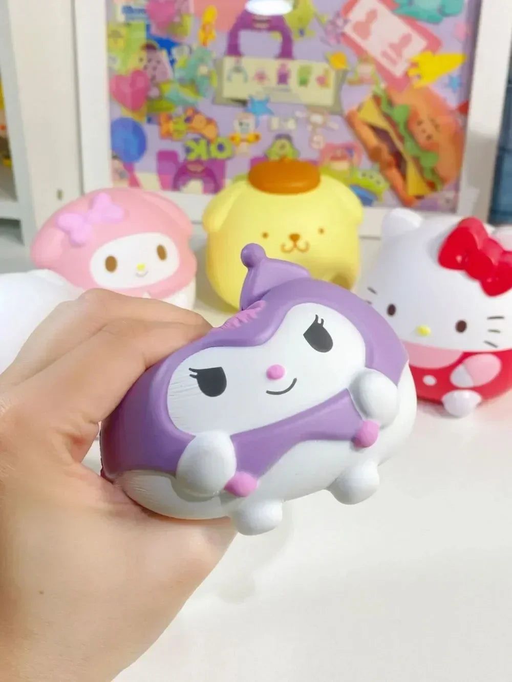 Sanrio Kawaii Melody Decompression Kuromi Cinnamoroll Stress Relief Squishy Anime Cartoon Children's Hand Pinch Toy Healing Gift
