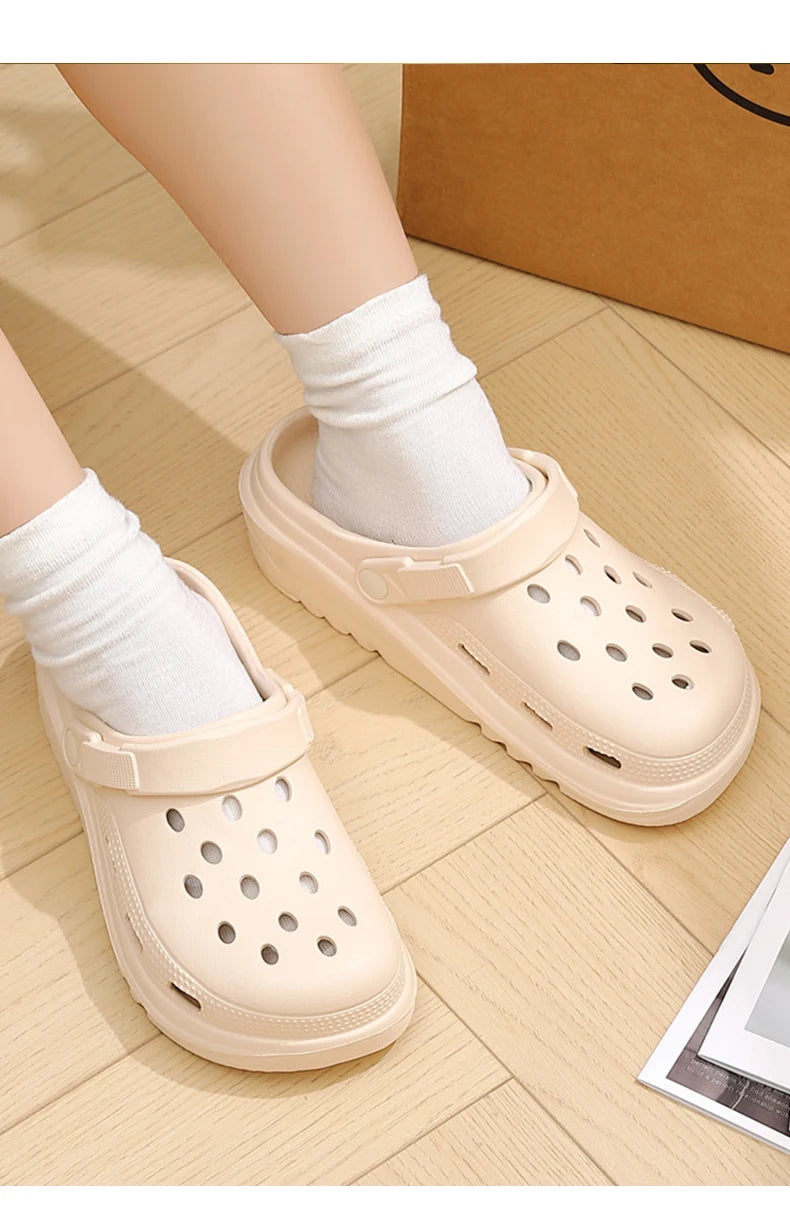 Thick soled perforated shoes for women, sandals for wearing, height increasing slippers, hiking beach sandals