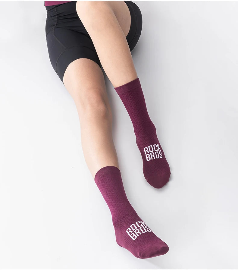 ROCKBROS Cycling Socks Soothing Sport Socks Shock Absorbing Bike Socks Breathable Fabric High Elastic Outdoor Socks A pair