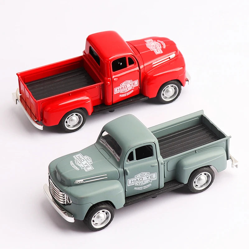 1:32 Alloy Car Model Simulation Car Cartoon Cute Children's Car Bus Pull Back Toy Car Tabletop Small Decoration Toy