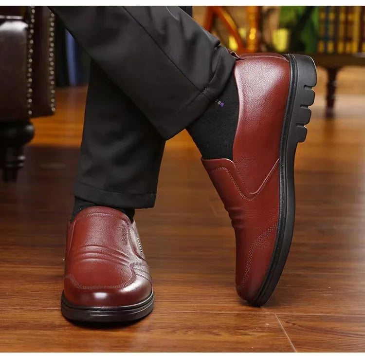 Men's leather shoes new black Soft bottom anti slip and breath shoes men's Business dress casual Zapatos luxury light flat - Belvar