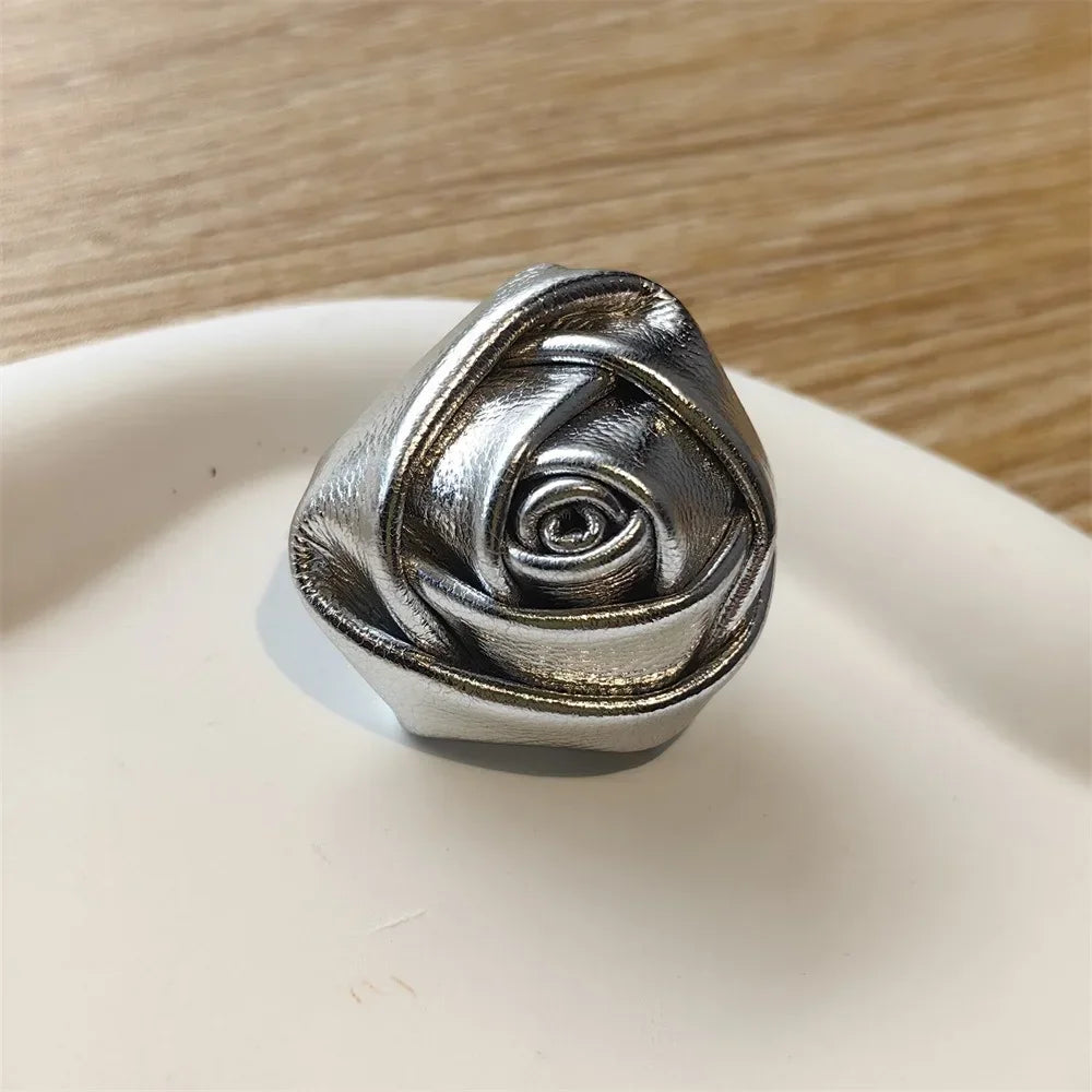 1PCS New Fashion Shoelaces Clips Buckle Decorations Shoe Buckle for Sneaker Leather Rose Bow Heart Shoe Charms Shoes Accessories