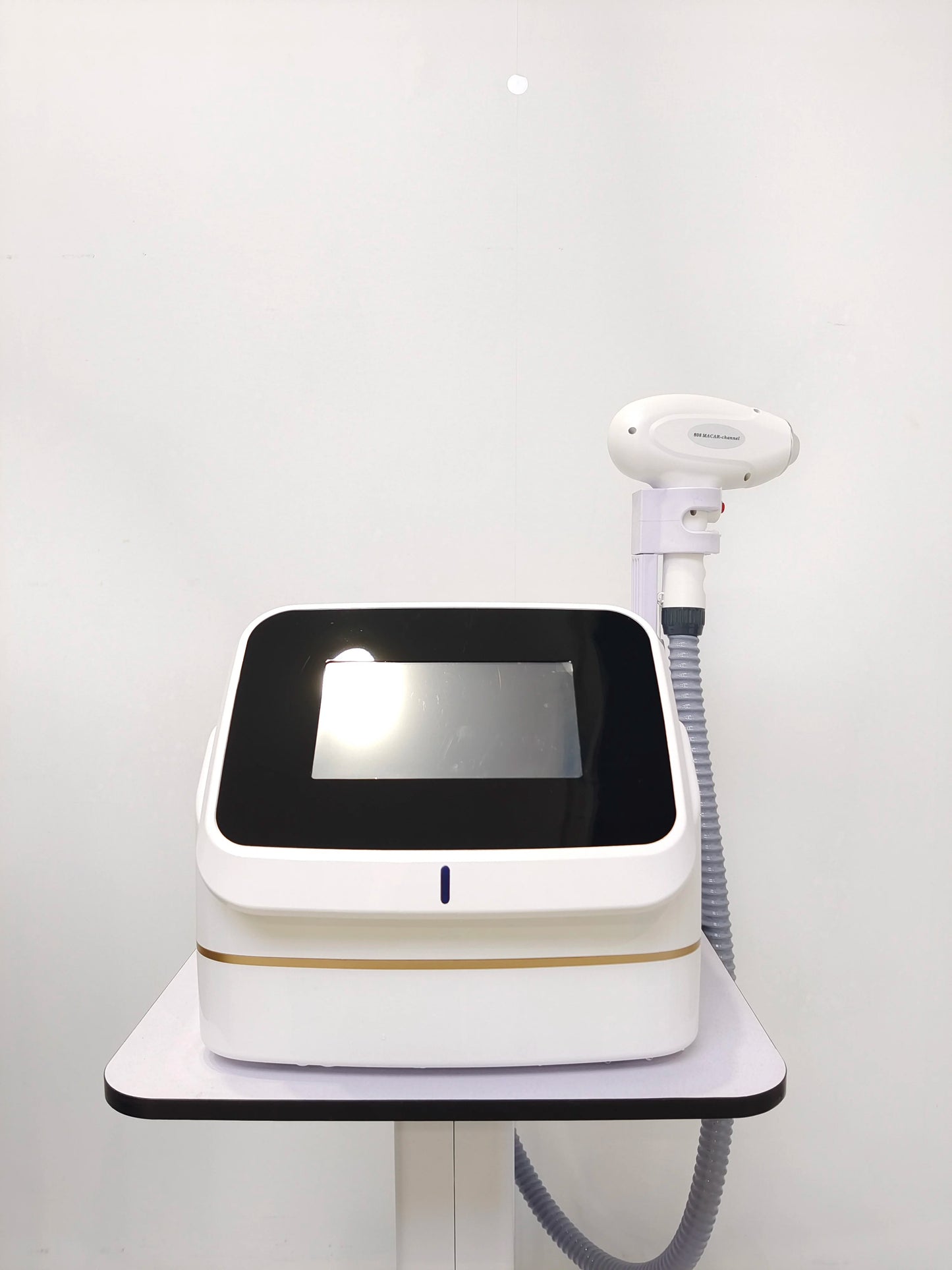 Professional Mini Diode Ice Titanium Laser Hair Removal Machine 755 940 1064 808nm 4000w Painless Permanent CE