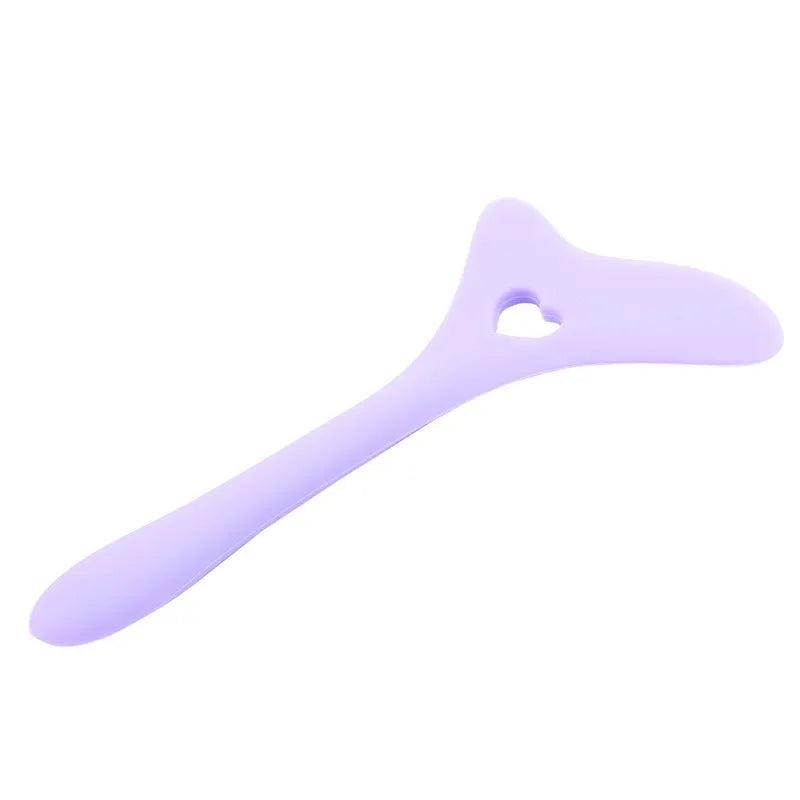 wholesale Multi-functional Eyeliner Stencil Wing Tips Silicone Eyeliner Aid Drawing Lipstick Wearing Aid Reusable Makeup Tools