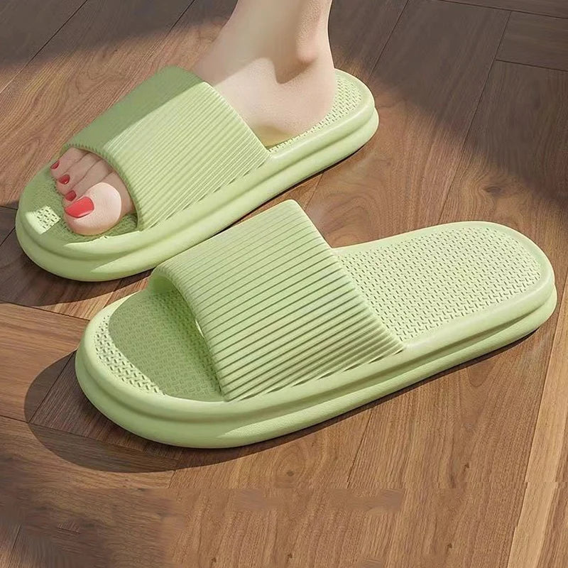 Summer Slippers For Women Men Soft Lightweight Indoor Home Slides Cloud Slipper Men Flat Sandals Beach Shoes Man Male Flip Flops
