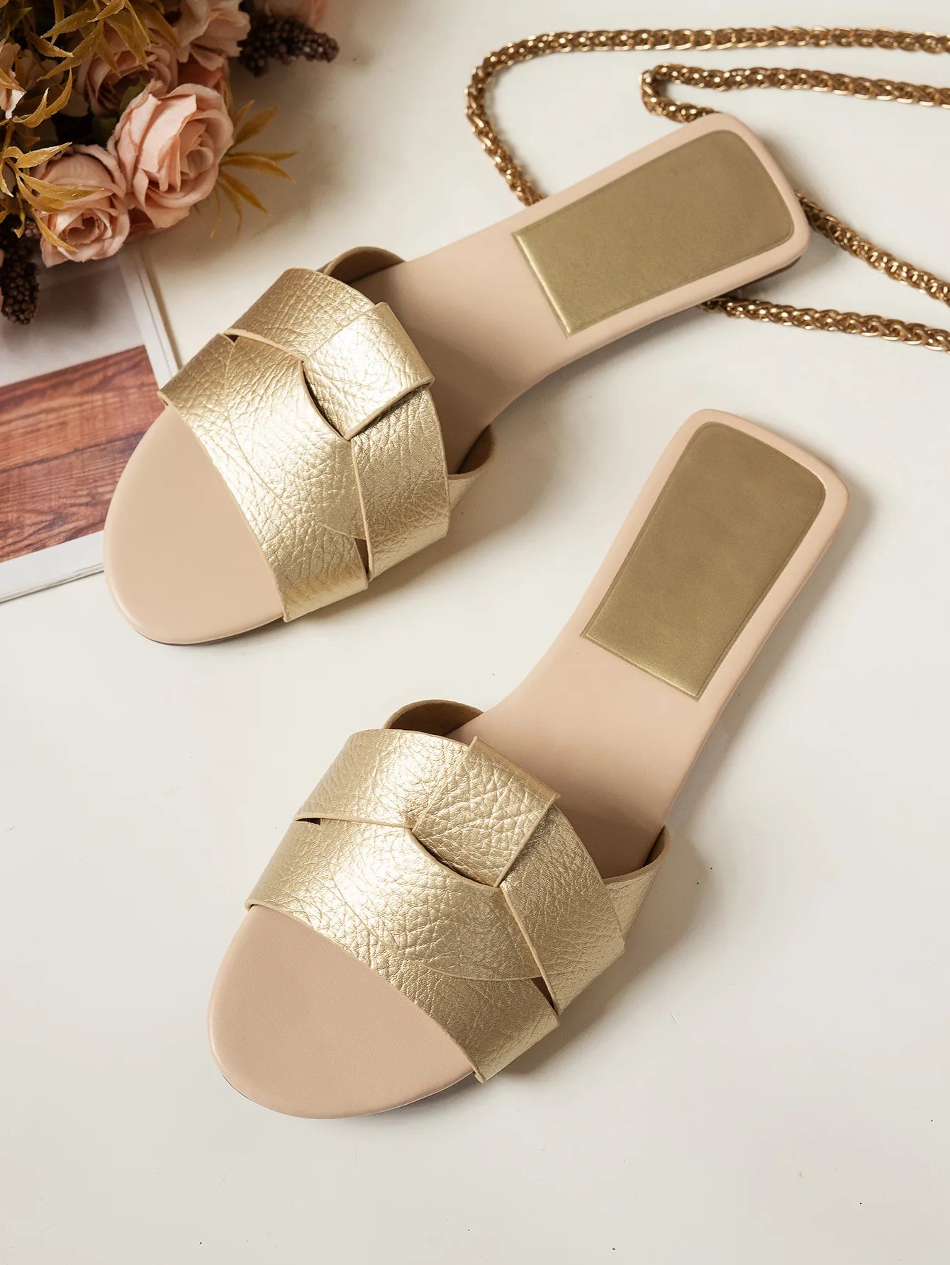 Slippers Women 2025 Summer New Designer Weaving Comfortable Casual Bottom Women's Sandals Trend Flat Slippers Zapatos De Mujer - Belvar
