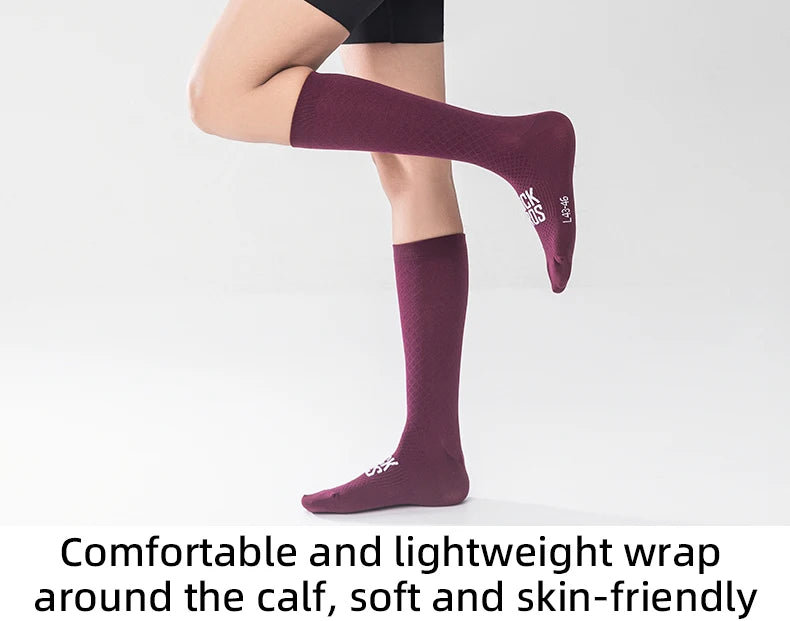 ROCKBROS Cycling Socks Soothing Sport Socks Shock Absorbing Bike Socks Breathable Fabric High Elastic Outdoor Socks A pair