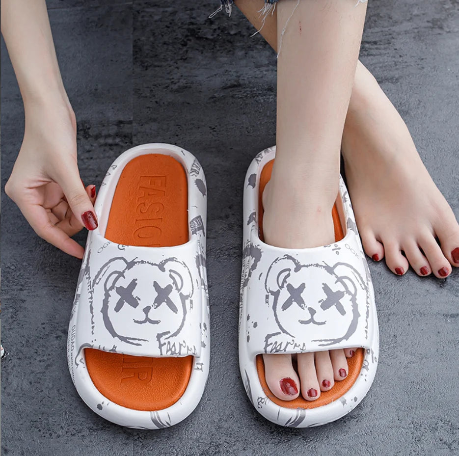 1pc Summer PVC High Quality Anti Slip Slides Color Unisex Anti-slip Luxury Slippers Sandals Slippers For Men